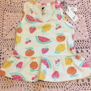 Brand New W/Tags Peplum Tank Top
2T
Monica and Andy
Fruit Design
Organic Cotton